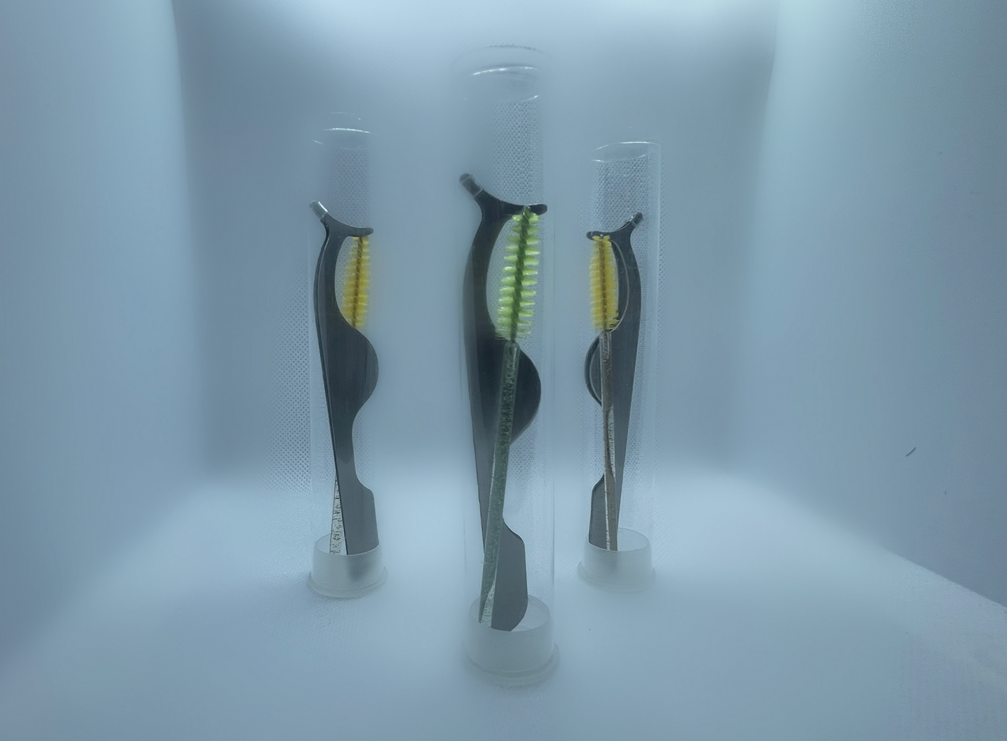 LASH APPLICATORS